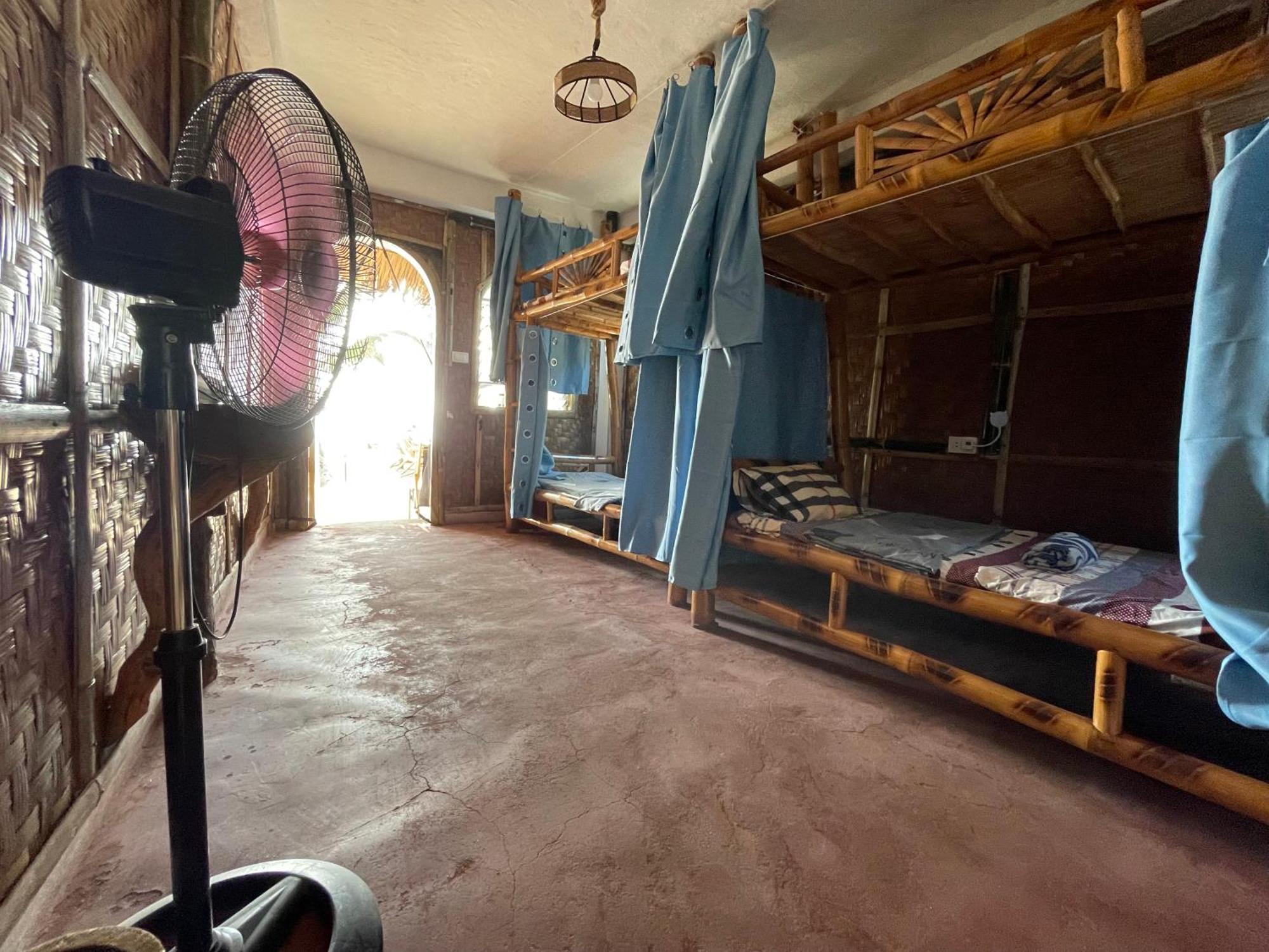 Voodoo House Bed & Breakfast Lalao Exterior photo